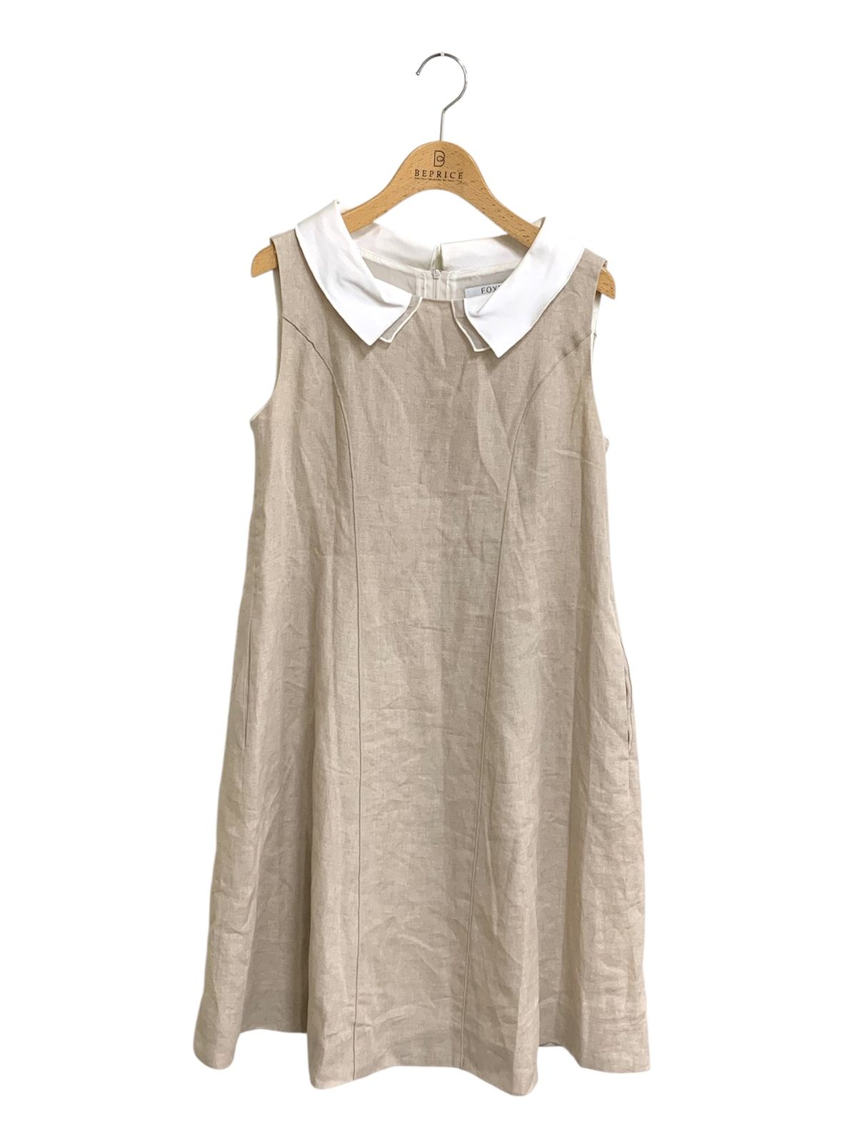 【美品】フォクシー ワンピースドレス リネン100％ ピンタック ひざ丈ベージュ NEW SUMMER STYLE . Dress “Summer Dream” & Cardigan