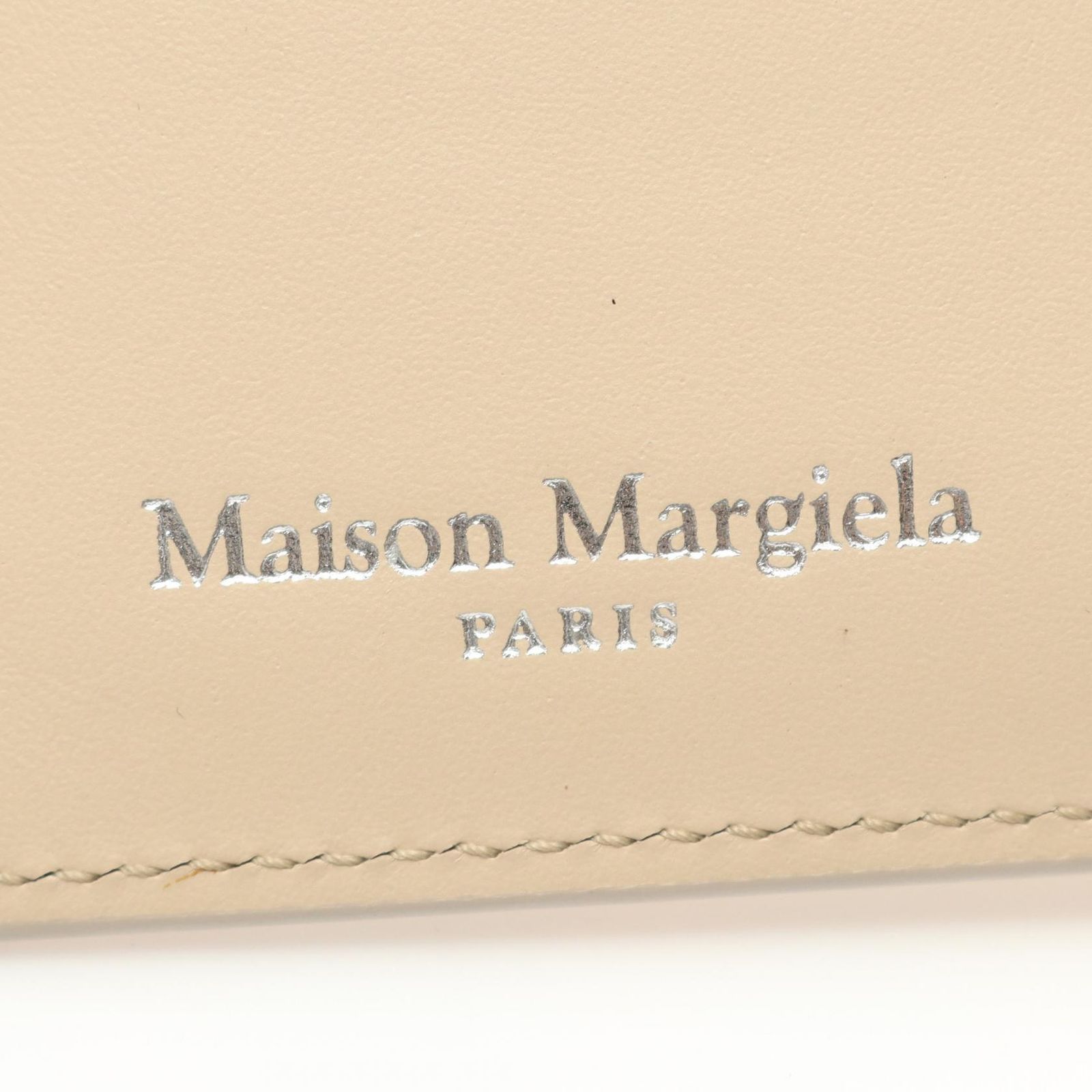 未使用品 メゾン マルジェラ 4ステッチ SA1UI0021 レザー ベージュ 二つ折り財布 1483【中古】Maison Margiela メゾン マルジェラ Maison Margiela 二つ折り長財布 ステッチ