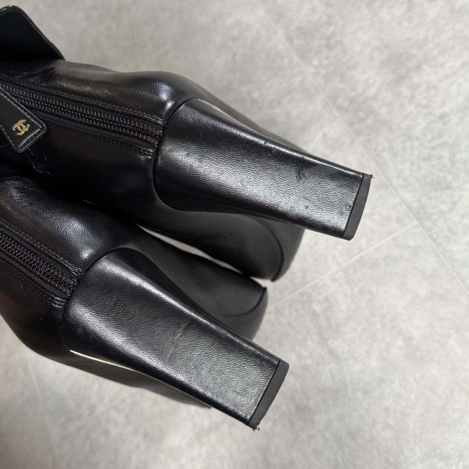 CHANEL ロゴ ココマーク ショートブーツ ブラック レザー 38C 25cm WWW_SUPERTOOLSSHOP_NL
