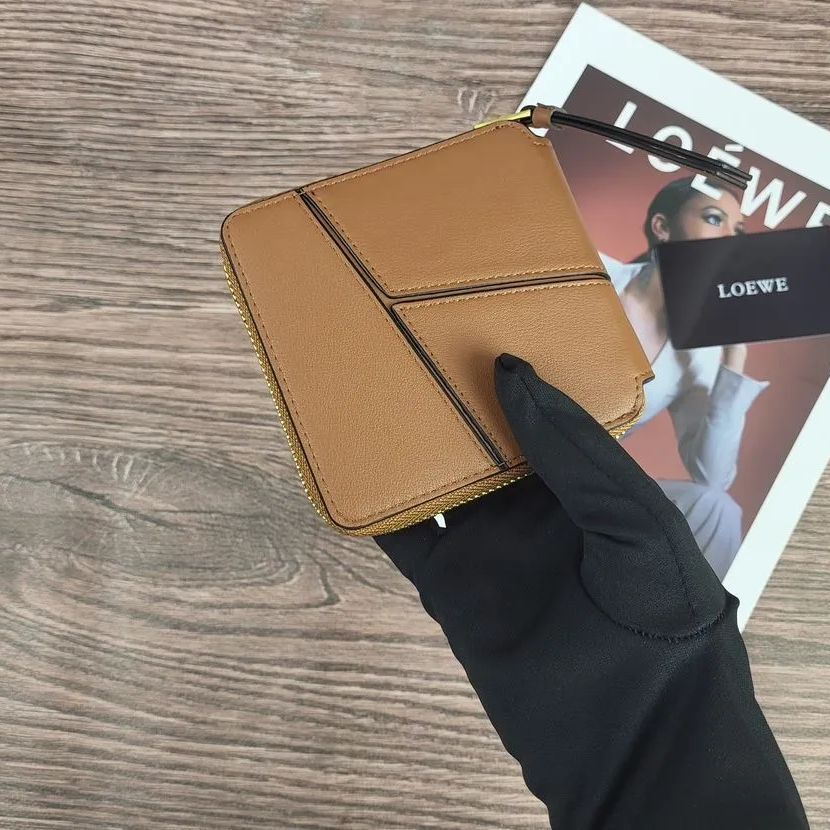 LOEWE ロエベ 二つ折り財布 ラウンドファスナー アナグラム 