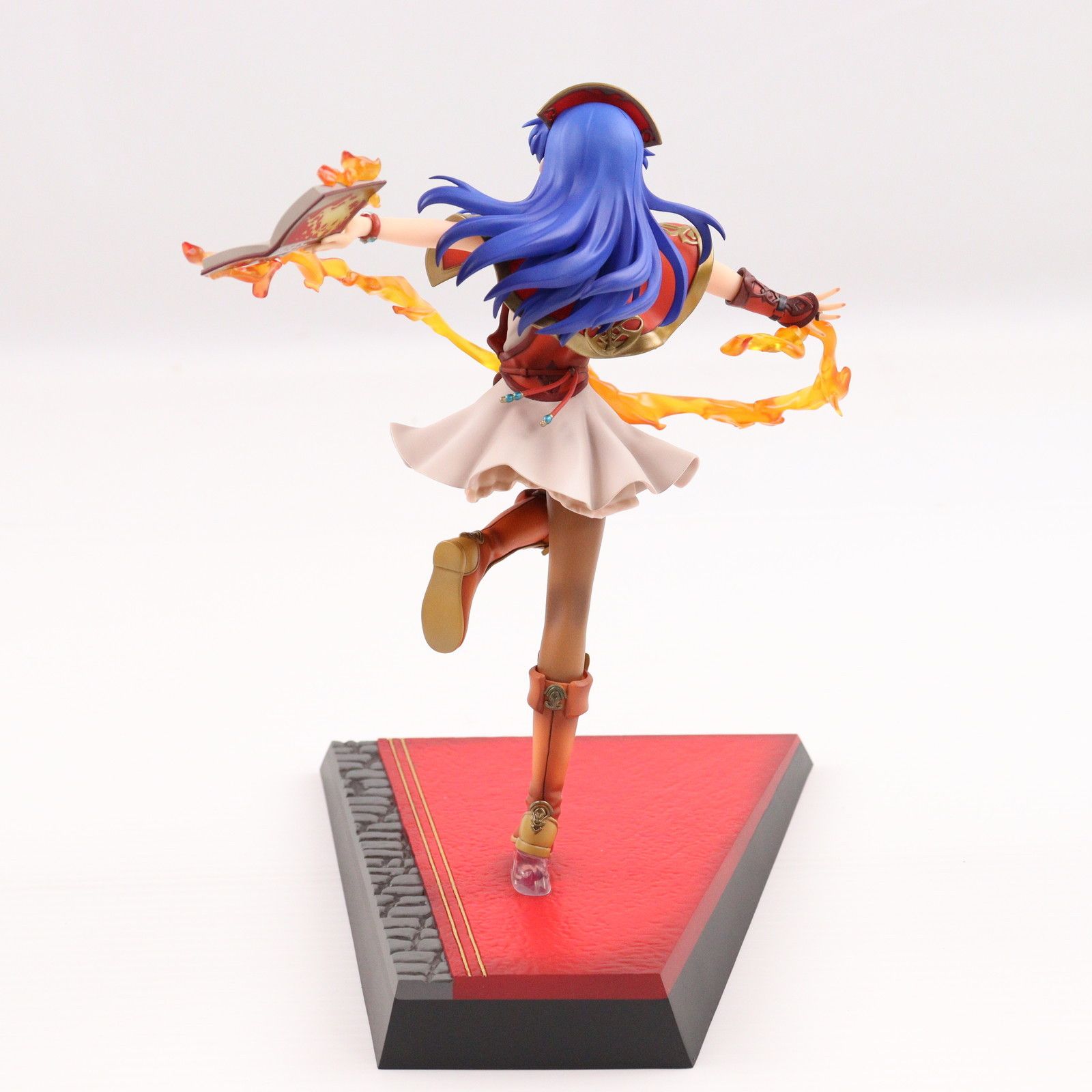 封印の剣　リリーナ　1/7フィギュア 1/7 スケールフィギュア ロイ / リリーナ | INTELLIGENT SYSTEMS CO., LTD.