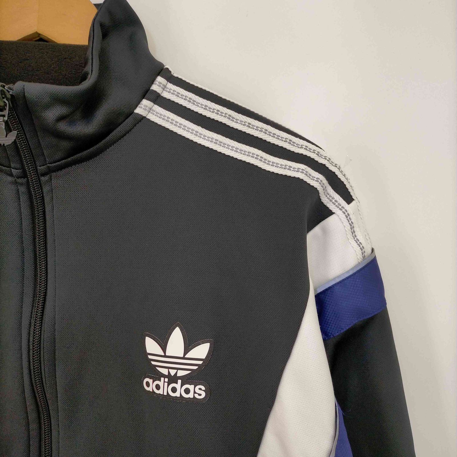 アディダスオリジナルス adidas Originals マルチカラージップアップ 