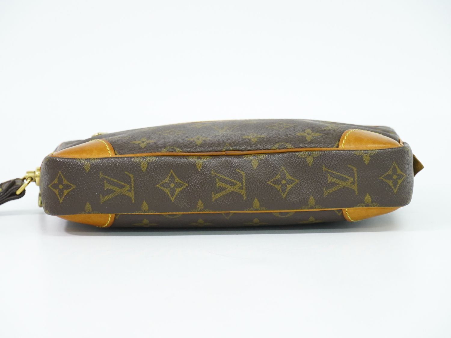 ルイヴィトン LV マルリードラゴンヌ 広い セカンドバッグモノグラム 