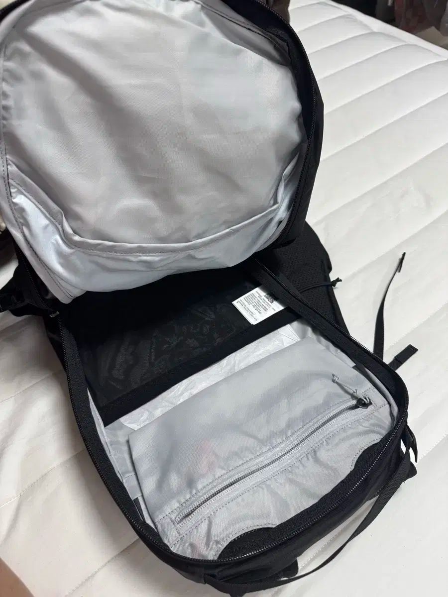 アークテリクス エアリ-ス 18 バックパック WWW_OLIVIERBERNSTEIN_COM