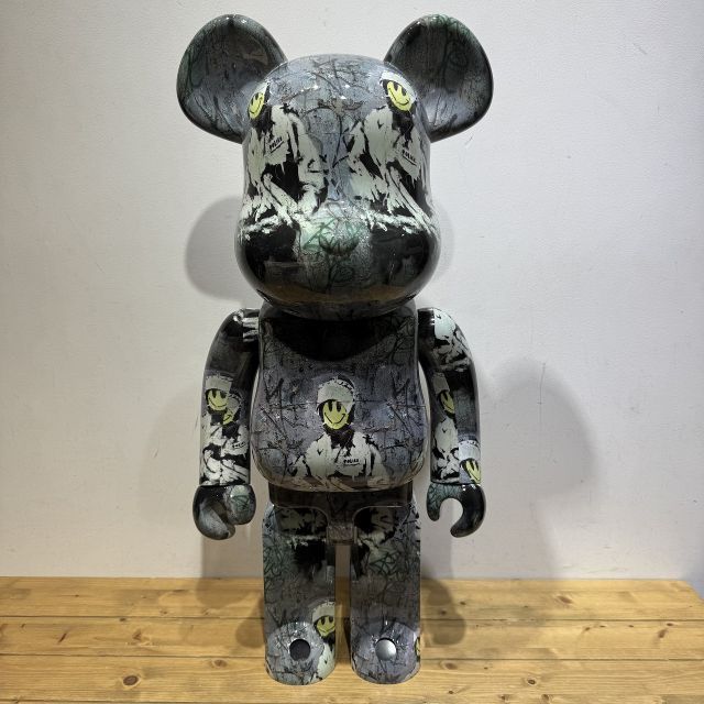 BE@RBRICK Riot Cop 1000%