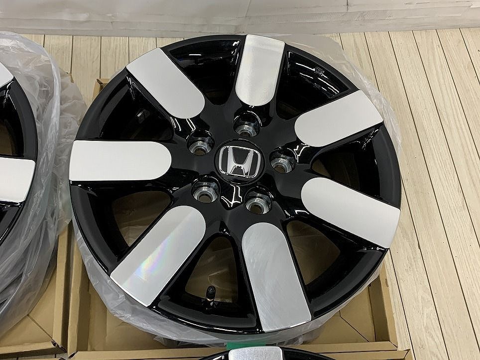 ☆未使用☆ HONDA ホンダ アルミホイール GT5系 フリード FREED 08W15 