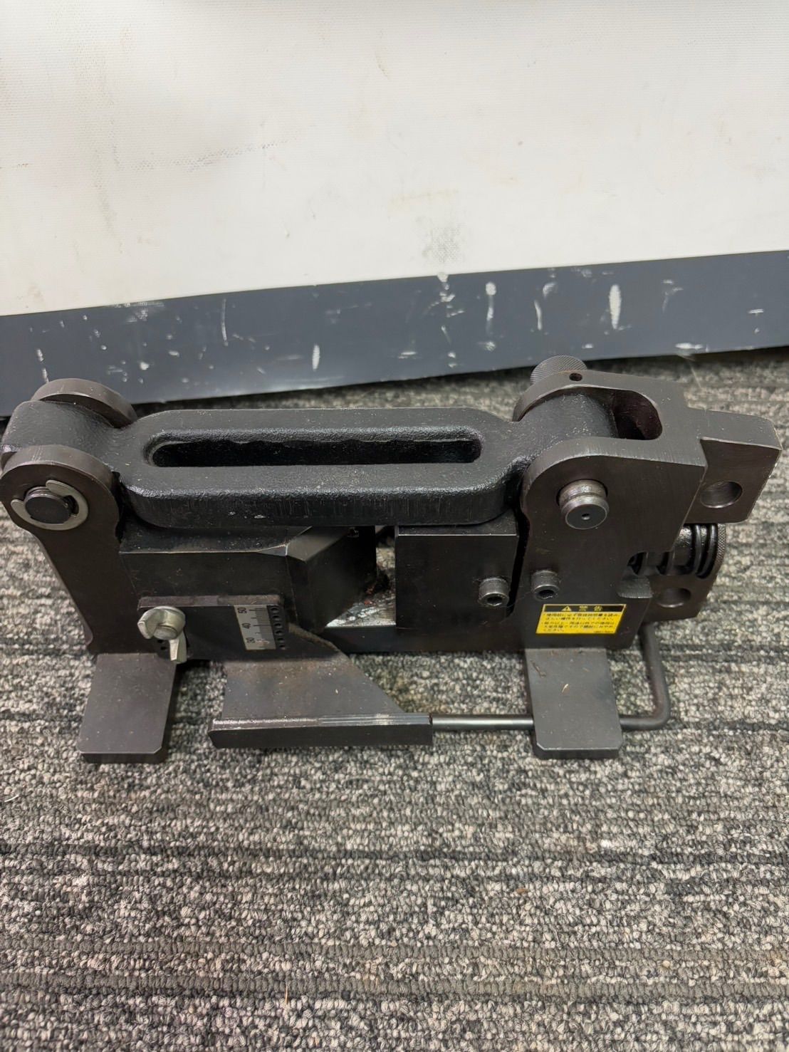 育良精機 イクラ アングルコンポ アングル ノッチャー IS-A50B
