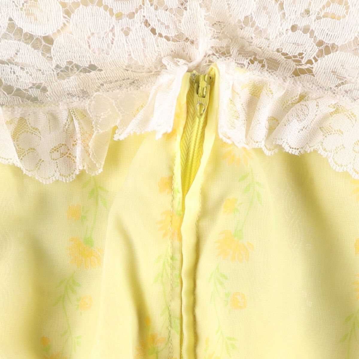 総柄 ボタニカル柄