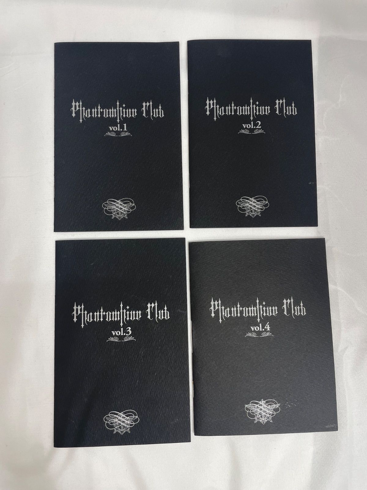 黒執事 ファントムハイヴ倶楽部 会報 vol.1~4 - メルカリ