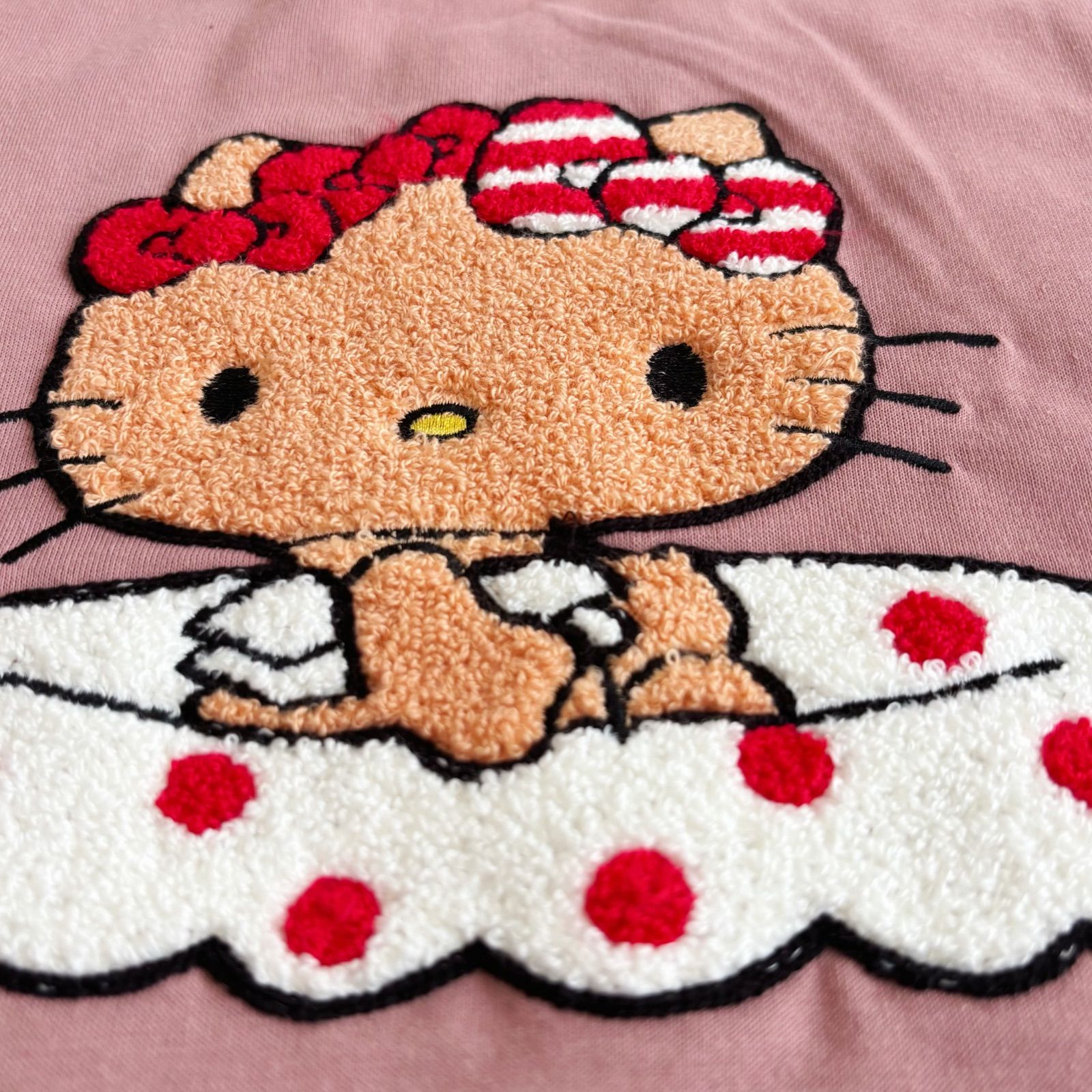 サンリオ - サンリオハローキティ、新品タグ付きマント Amazon.co.jp: サンリオ(SANRIO) サンリオ ぬいぐるみ ハロー