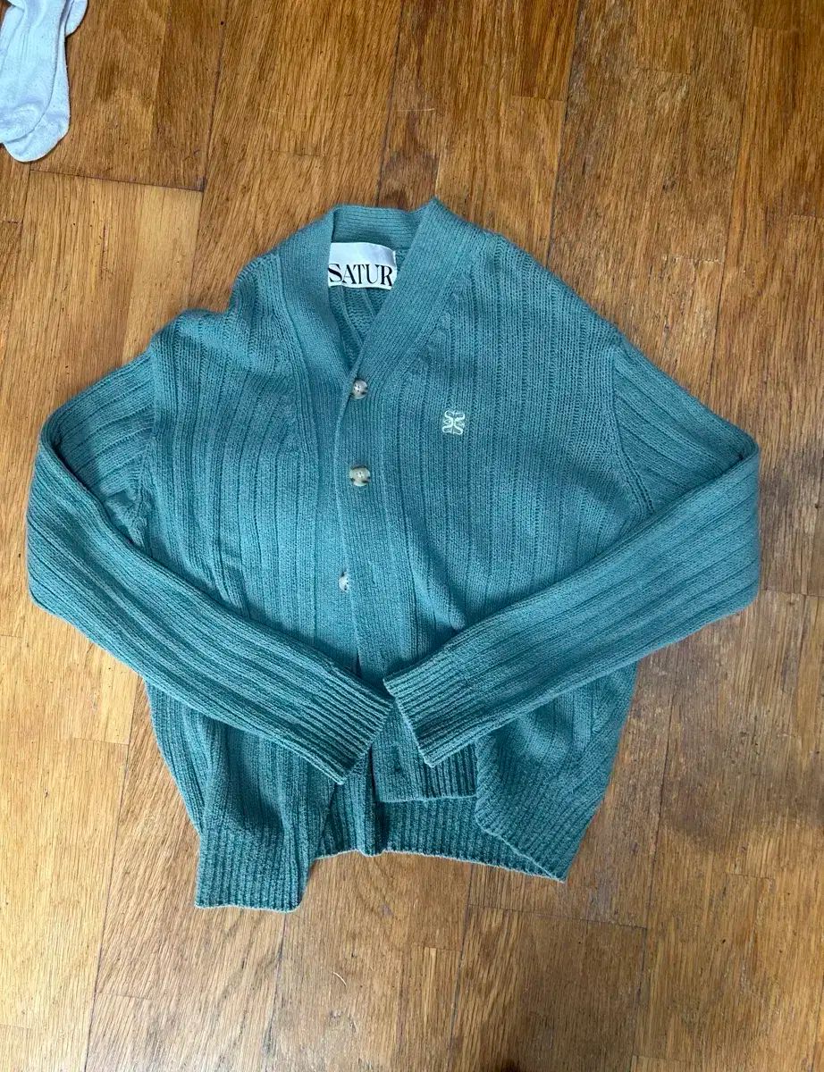 ☆SATUR アルパカクルーネックニットカーディガン 韓国 ホワイト
