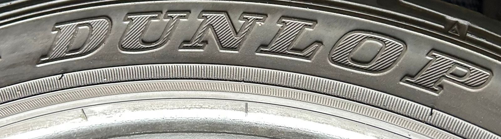 ☆送料無料☆【2021/2022年製造】【溝5.5～8分山】DUNLOP DIREZZA DZ101/102 4本  225/40R18  ASP1958