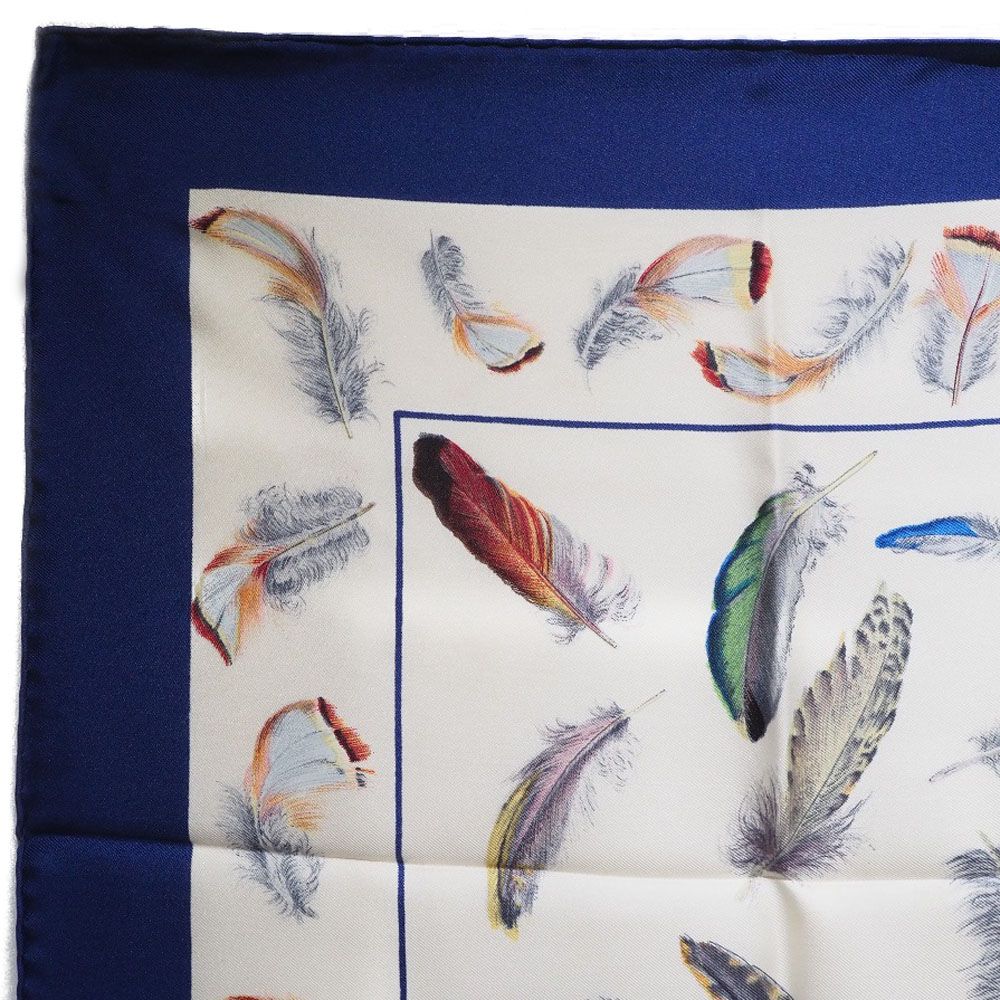 HERMES エルメス　カレ90 PLUMES par 羽根 HERMES エルメス カレ90 PLUMES par 羽根（HERMES】エルメス