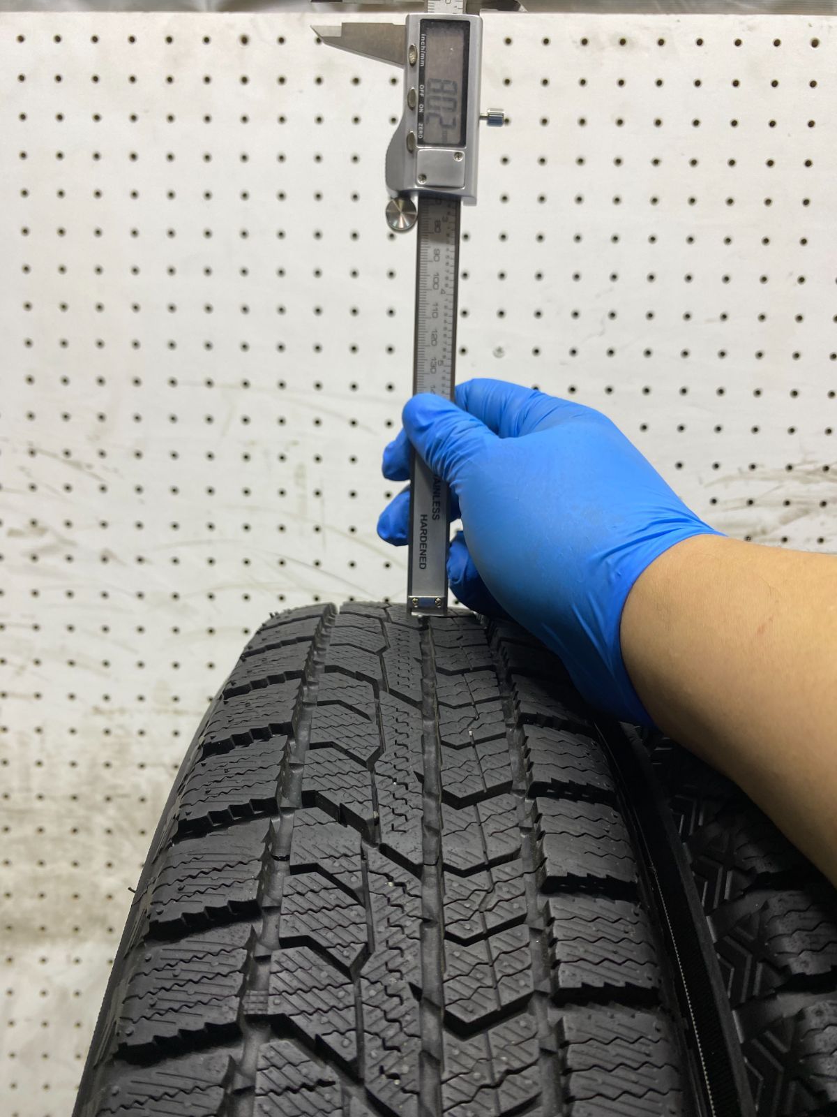 ギズ2|145|80R13 イボ付き