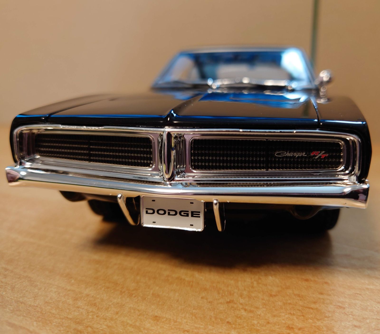 1968 ダッジチャージャー R/T 1/18 マイスト　未使用ケース付 1968 ダッジチャージャー R/T 1/18 マイスト 未使用ケース付