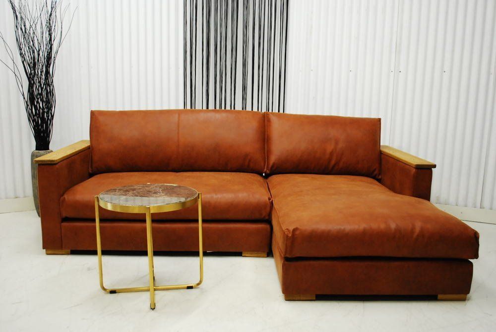 アーモンドブラウン