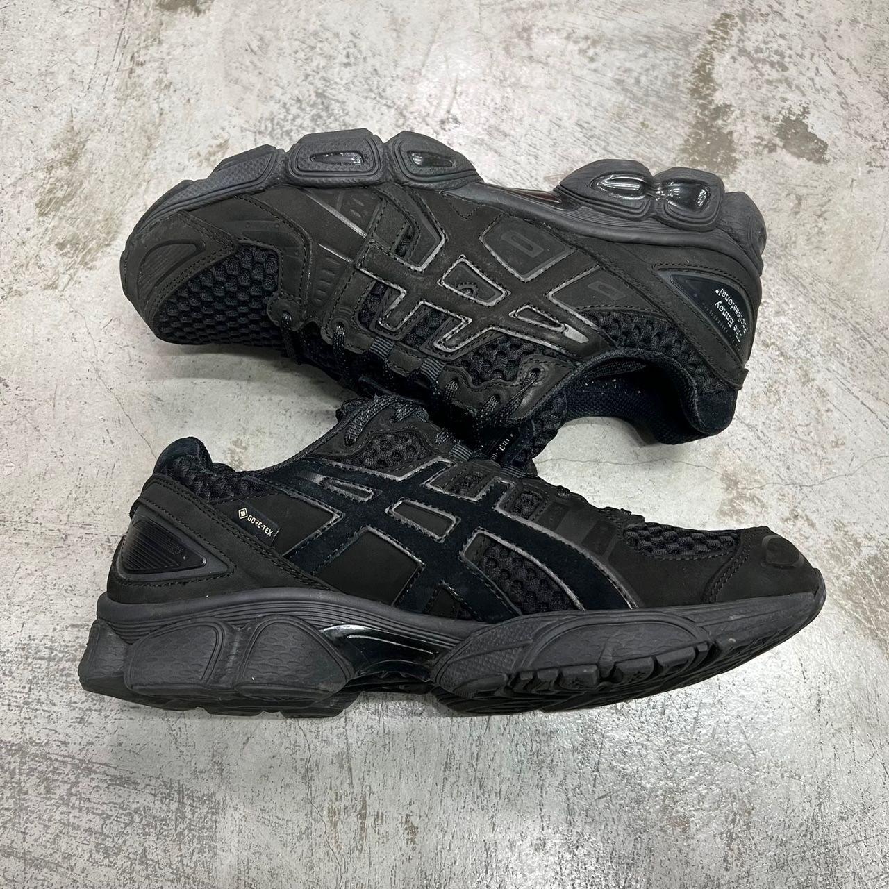 ENNOY Stylistshibutsu Asics Gel-Nimbus 9 GORE-TEX Triple Black 