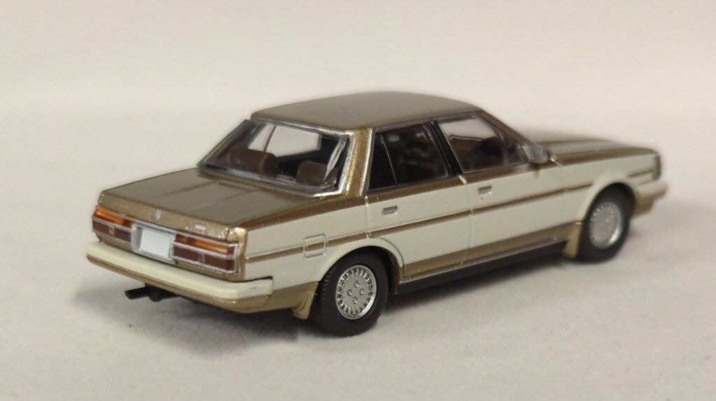 トミーテック TOMICA LIMITED VINTAGE NEO トヨタ クレスタ