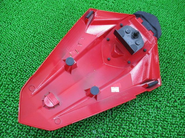 Z250 シングルシートカウル 赤 53065-0064 カワサキ 純正 中古 バイク 部品 ER250C コンディション良好 割れ欠け無し 車検  Genuine