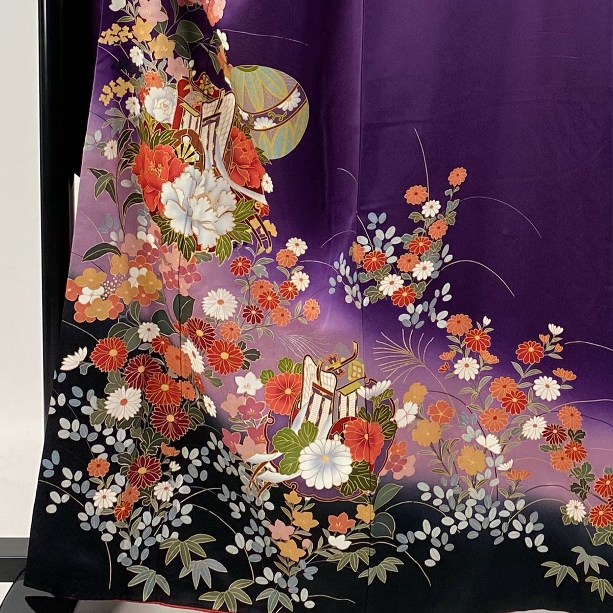 振袖 絞り 金彩 裄65.5 華やかな花柄 正絹 MB-9634 振袖 金彩 華やかな花柄 裄65.5 素敵なデザイン 着物 正絹 AK