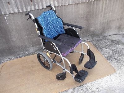 送料無料 一部地域を除く 日進介助式車椅子ウルトラ NAH-U1 TS-25-0919-10