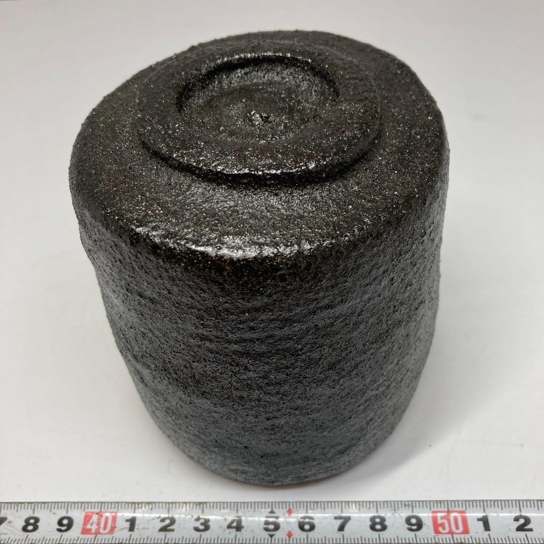 佐々木昭楽 長次郎写風折 黒茶碗 共箱 高さ10.5㎝ 東ま5-1109②