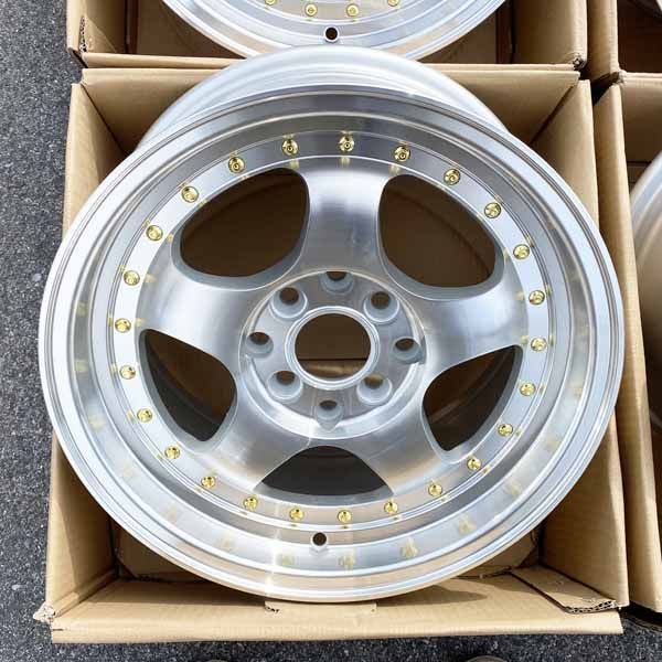 シルバーカラー マシニング加工 数量限定 15×7.0J+38 PCD100 シルバーカラー マシニング加工 数量限定 15×7.0J+38 PCD100