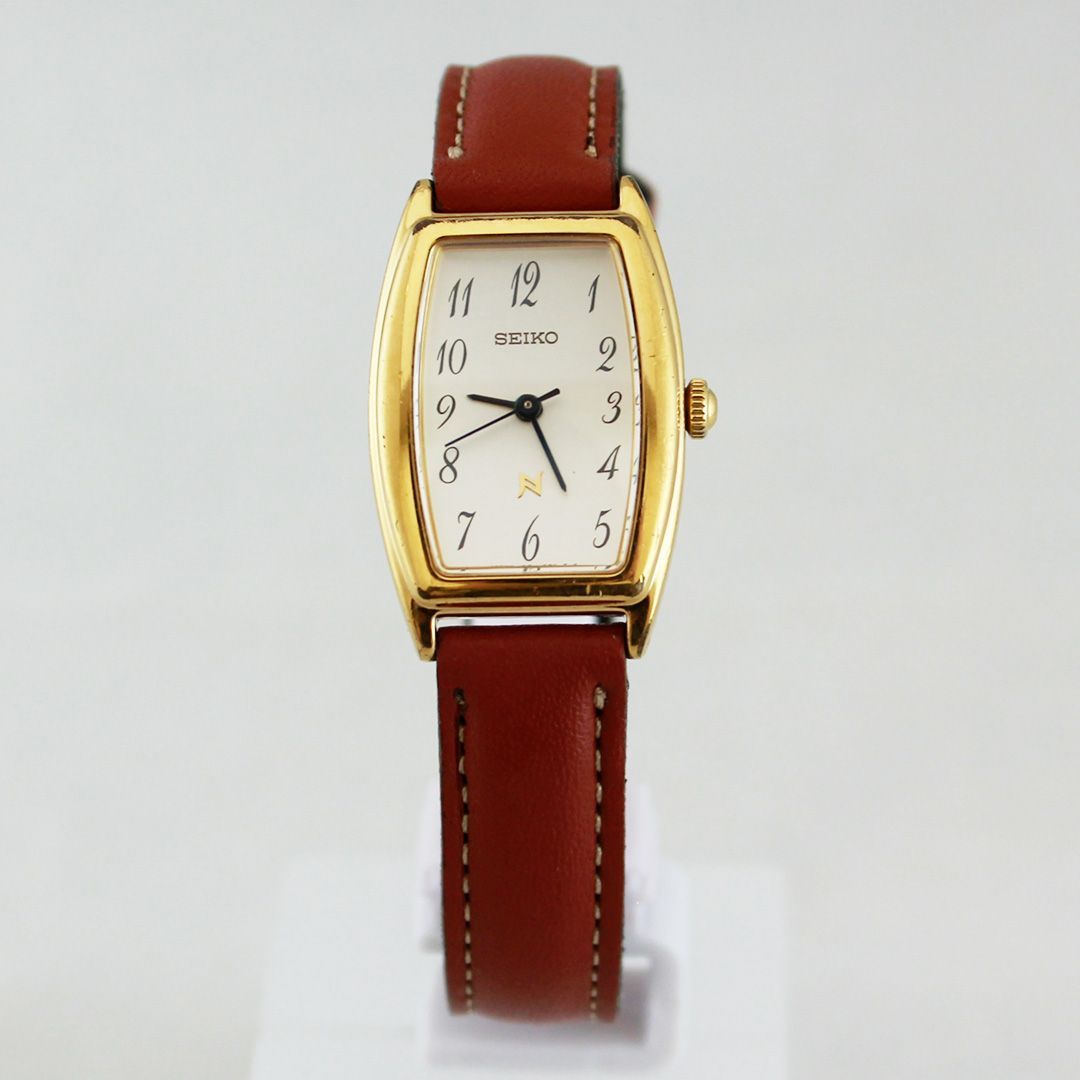 値下げ中❗️セイコー ノイエ SEIKO NOIE 腕時計1F21-5C10 中古 】 SEIKO NOIE ノイエ 1F21-5C10 レディース腕時計