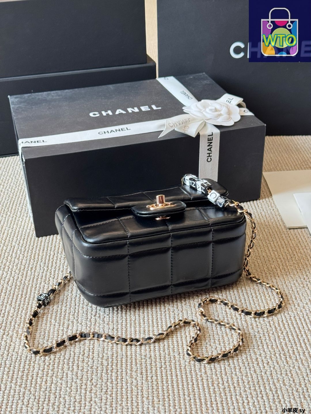 ノベルティ CHANEL シャネル ラッピング サイコロ Used 未使用】シャネル CHANEL ノベルティ サイコロ ダイス CC