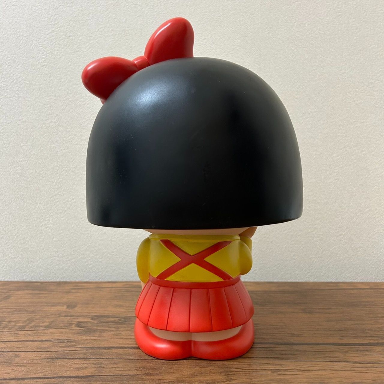 ちびまる子ちゃん ソフビ人形 1990年 美品 レア K》レア ちびまる子ちゃん 大型貯金箱 30cm ソフビ さくらももこ 90