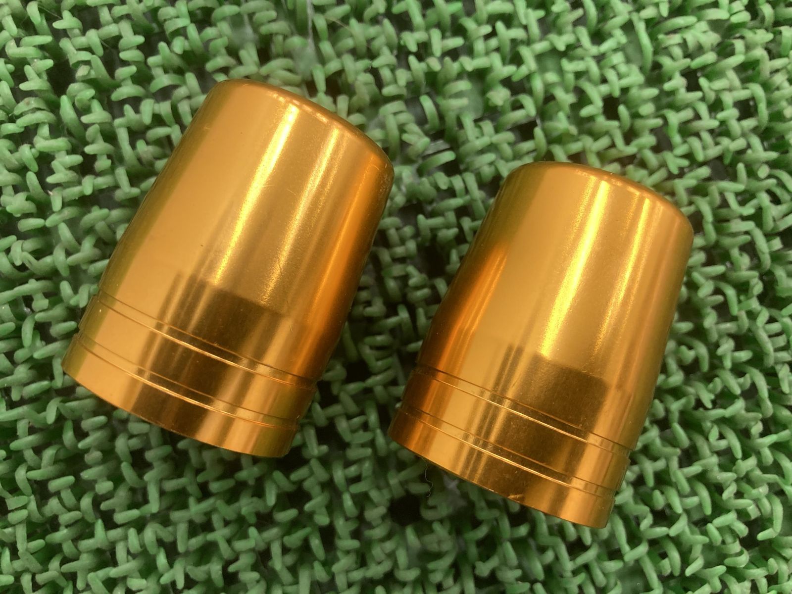 POSH製CB1300SF ハンドルバーエンド 左右 金 社外 中古 バイク 部品