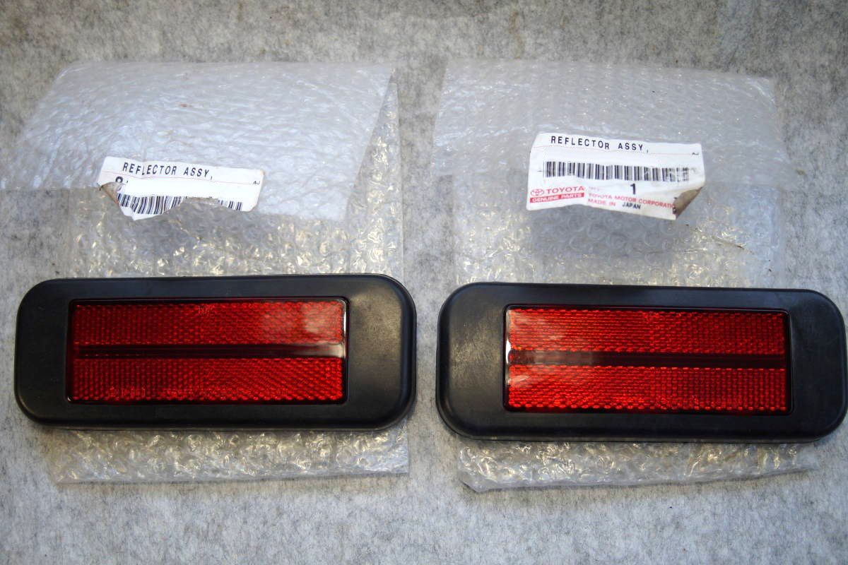 新品 トヨタ純正 70 ランドクルーザー ランクル プラド リアバンパー リフレクター 左右 Toyota LandCruiser Genuine  Bumper Reflector JDM - メルカリ