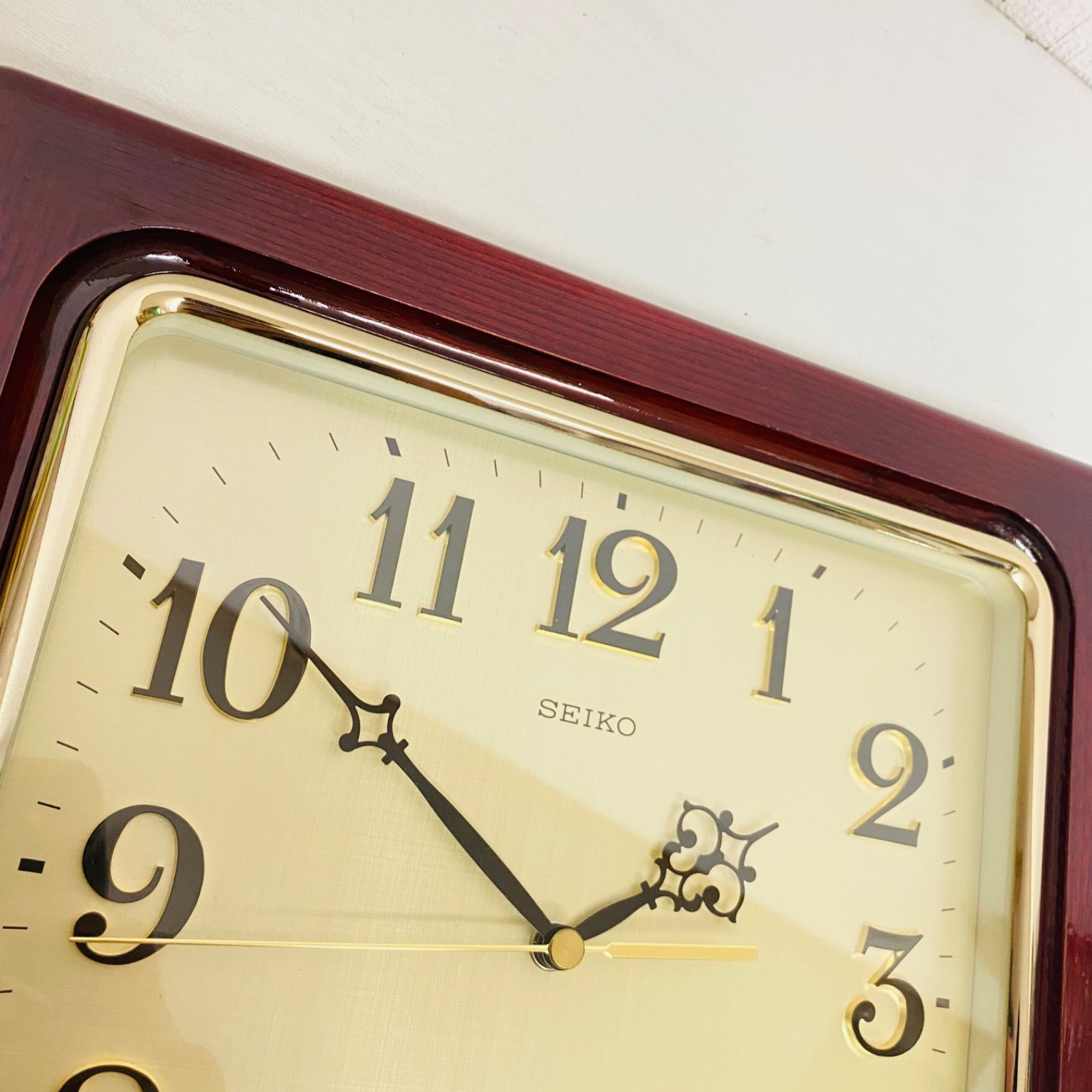 SEIKO 昭和レトロ 壁掛け時計 クォーツ QE635B - メルカリ
