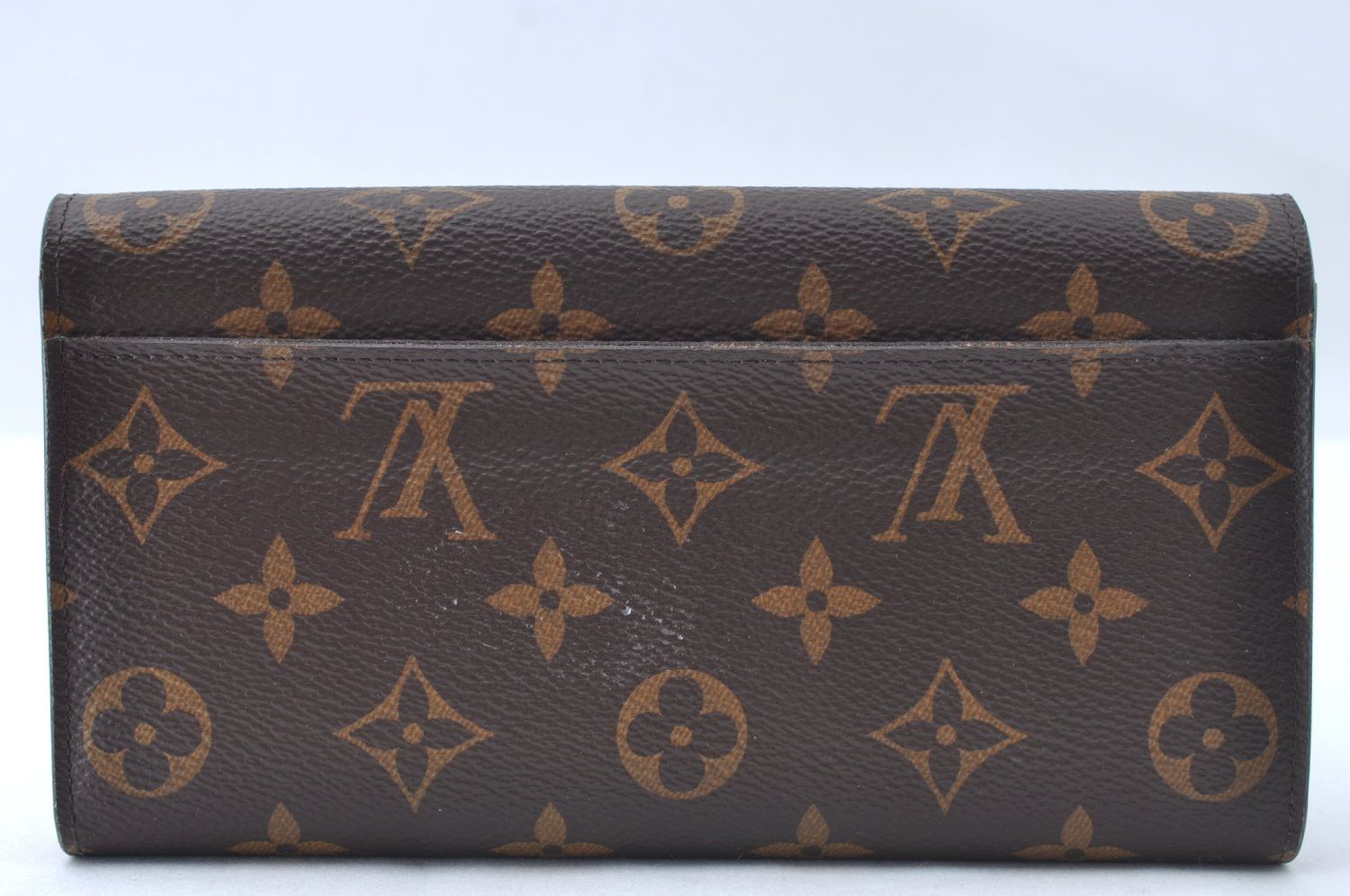 VUITTON