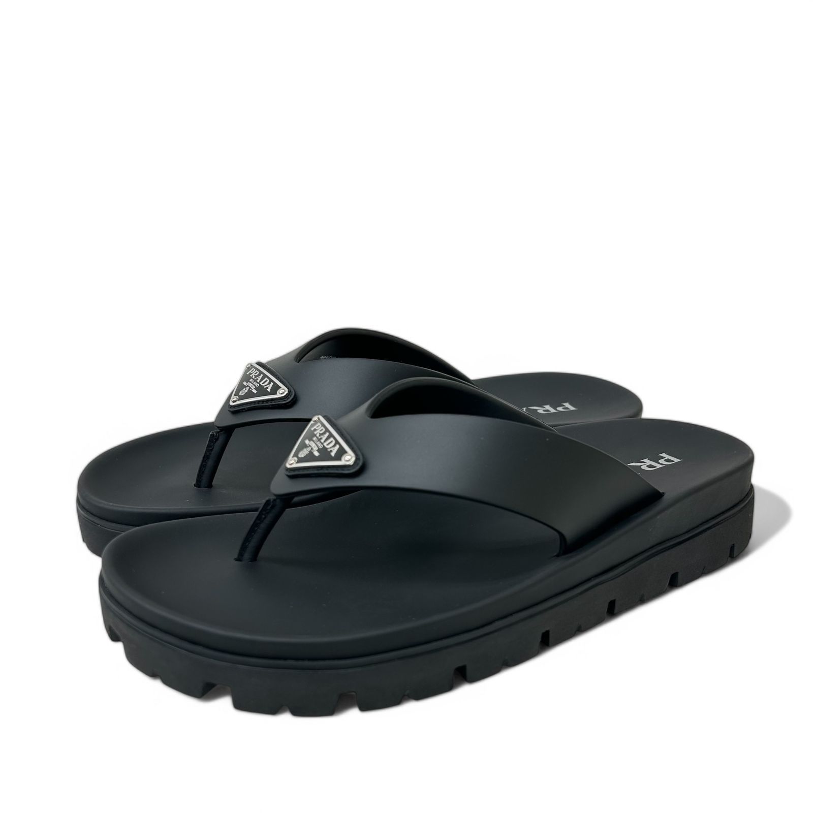 新品 PRADA トライアングル ロゴ ラバー ビーチサンダル プラダ