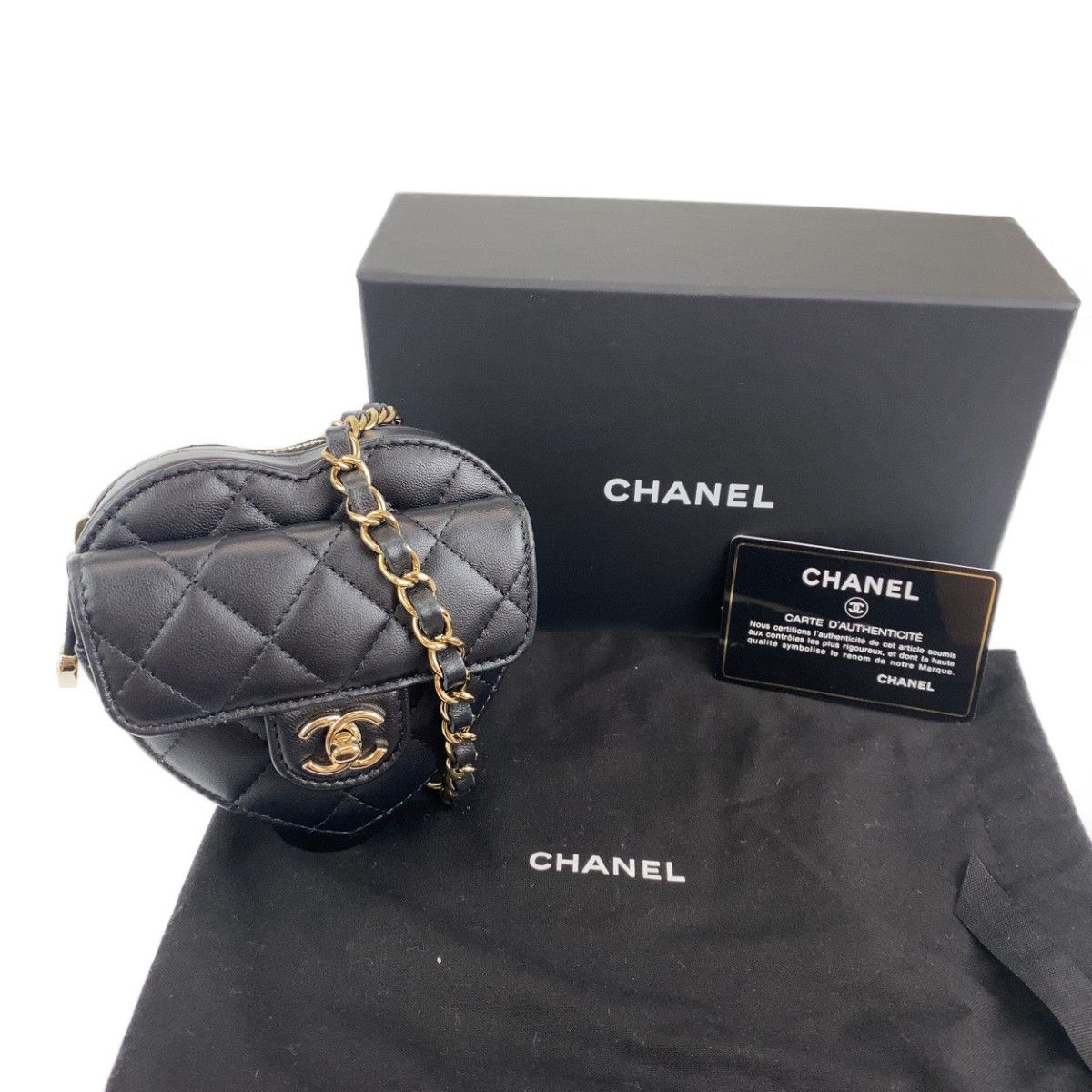 【極美品】シャネル ボディバッグ マトラッセ ターンロック ココマーク ブラック 美品 CHANEL シャネル マトラッセ ココマーク ターンロック