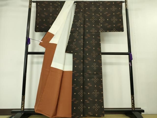 平和屋本店□極上 国指定重要無形文化財 本場久米島紬 手織 逸品