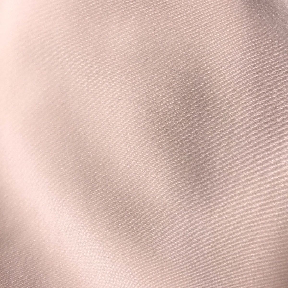 ピンクベージュ