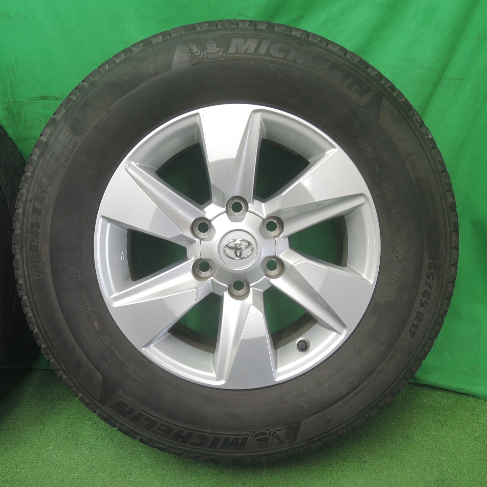 新品 新車外しプラド150後期 ミシュラン 265/65/r17 純正タイヤ4本セット