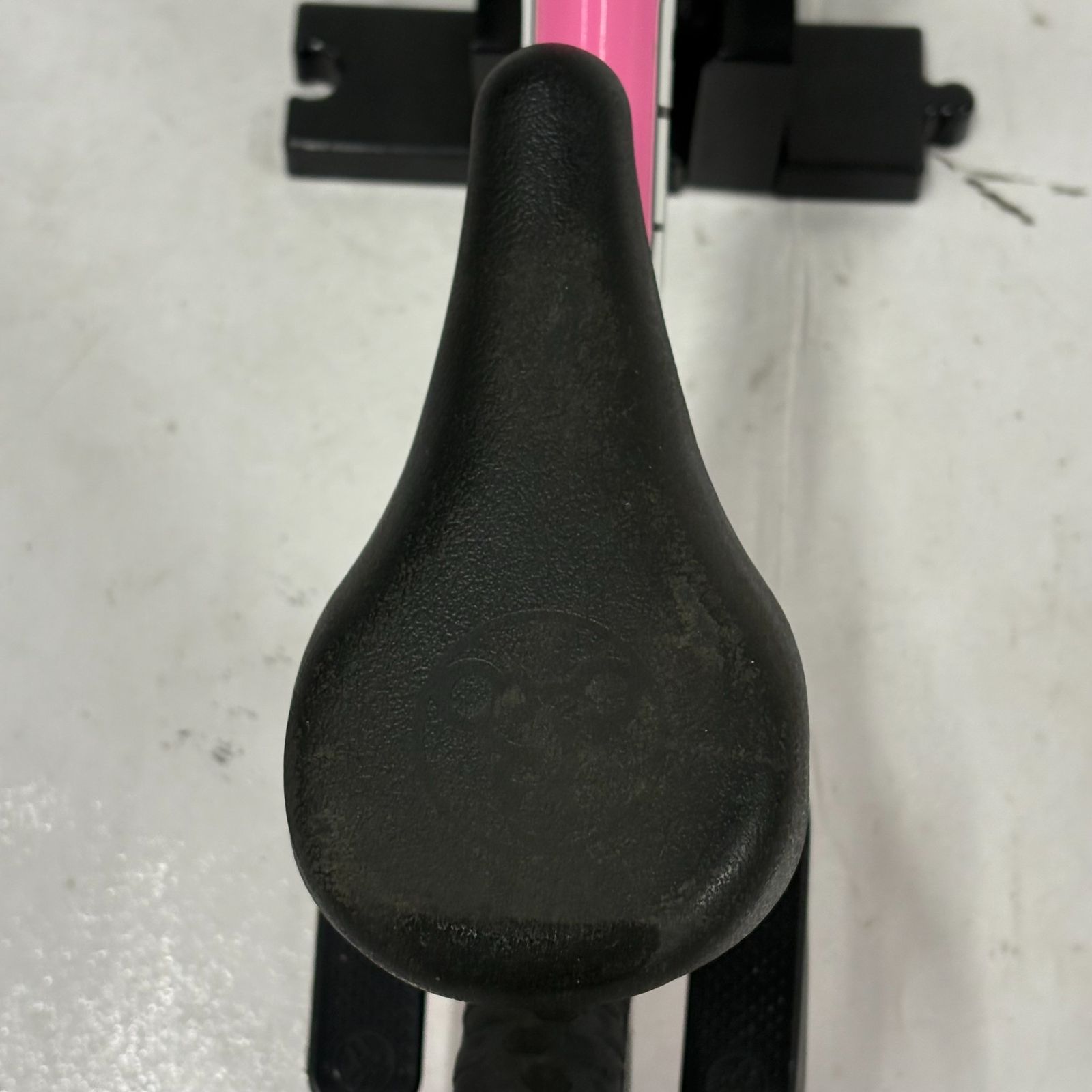 ▲ストライダー スポーツモデル ピンク STRIDER ST-S4 ロッキングストライダー スポーツモデル（全7色） – strider