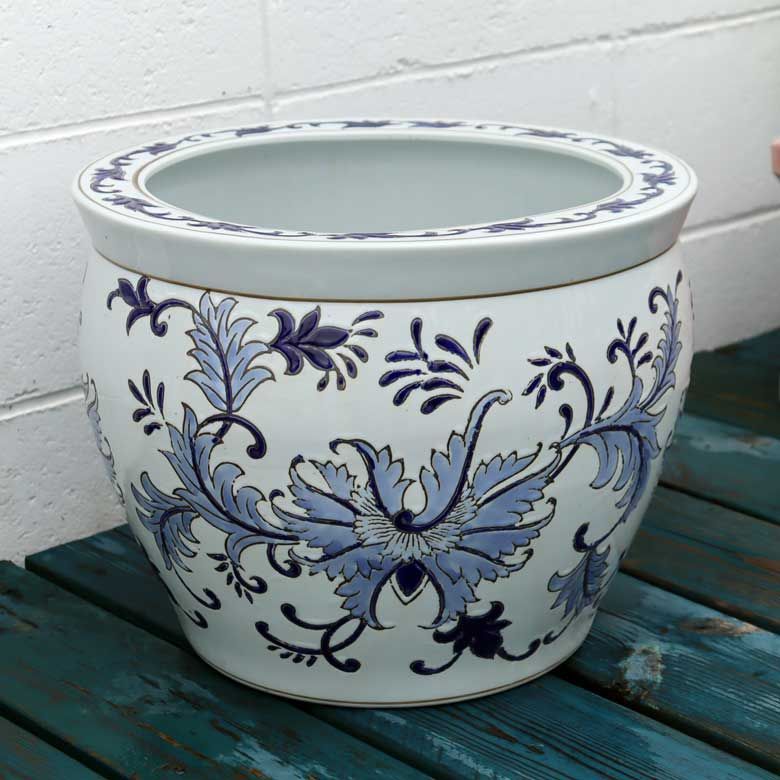 水指□砥部焼 佐川 作 染付唐草紋 大振り水さし 大きい 共箱 漆器蓋 お