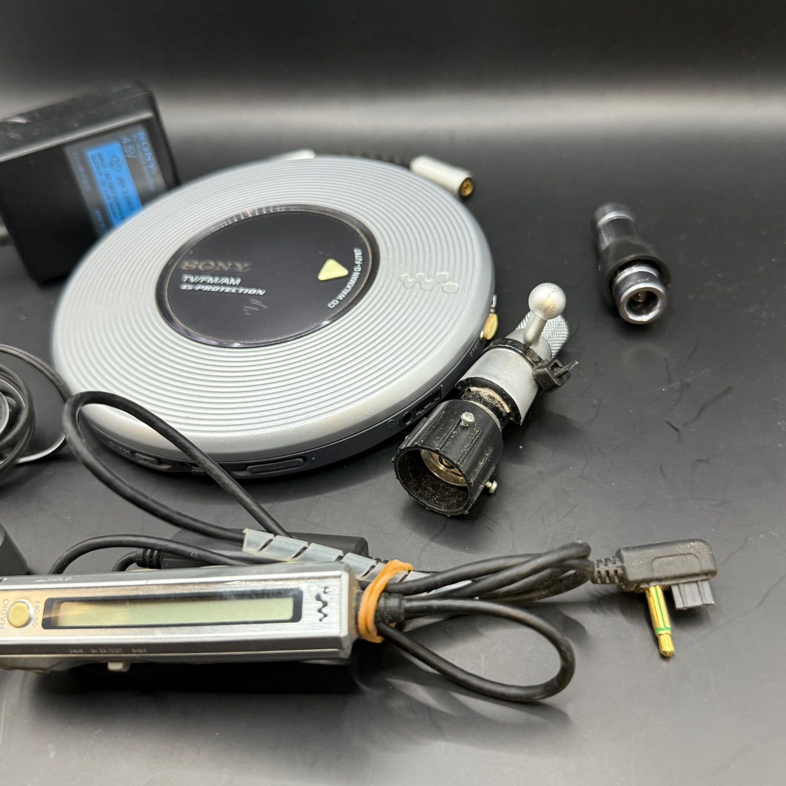 ジャンク品】SONY CDウォークマン D-FJ787 中古品 レトロ