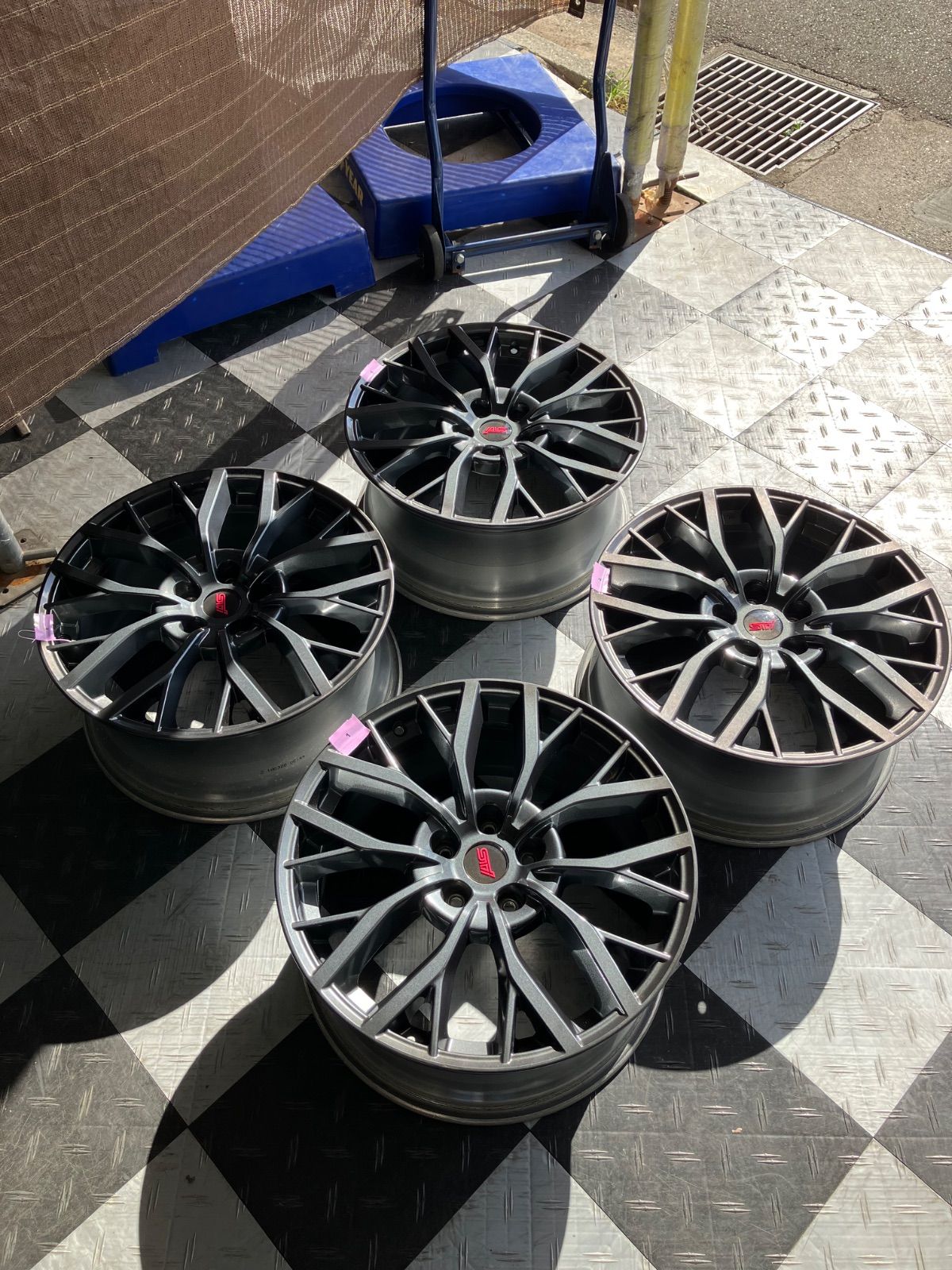 み スバル WRX STI VAB 純正 19インチ 55 8.5J PCD114.3