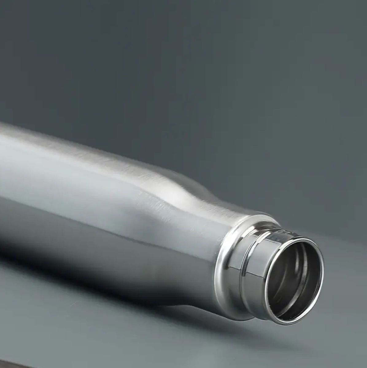 水筒 ステンレスボトル 500ml スリム 直飲み 紐付き シルバー シンプル