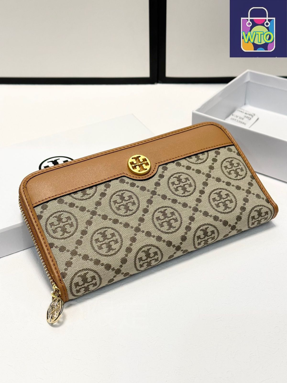 今日特価】Tory Burch トリーバーチ シングルジッパー財布