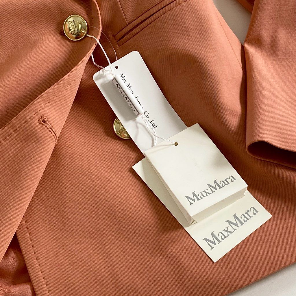 MaxMara マックスマーラのダブルボタンのジャケット　サイズＳ MaxMara マックスマーラのダブルボタンのジャケット サイズS