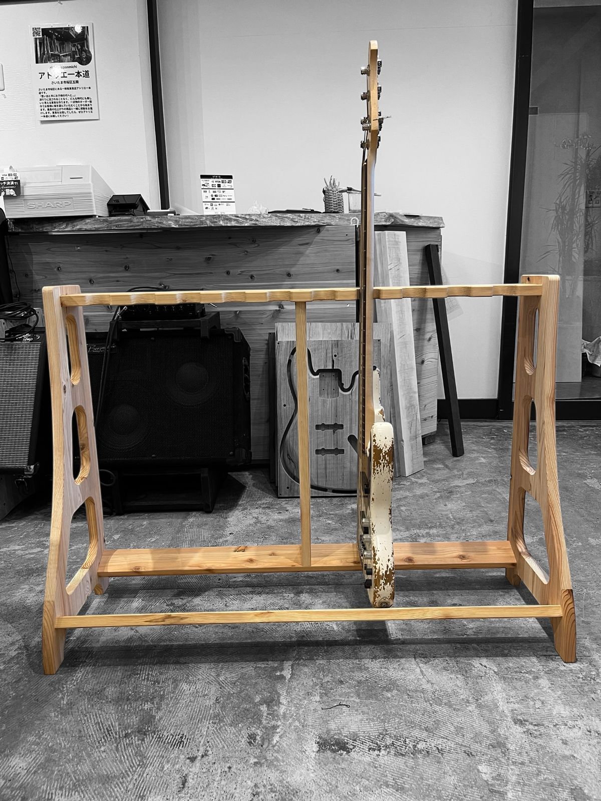 匠の木音 きおん 無垢材ギタースタンドDIY組立キット 10本収納