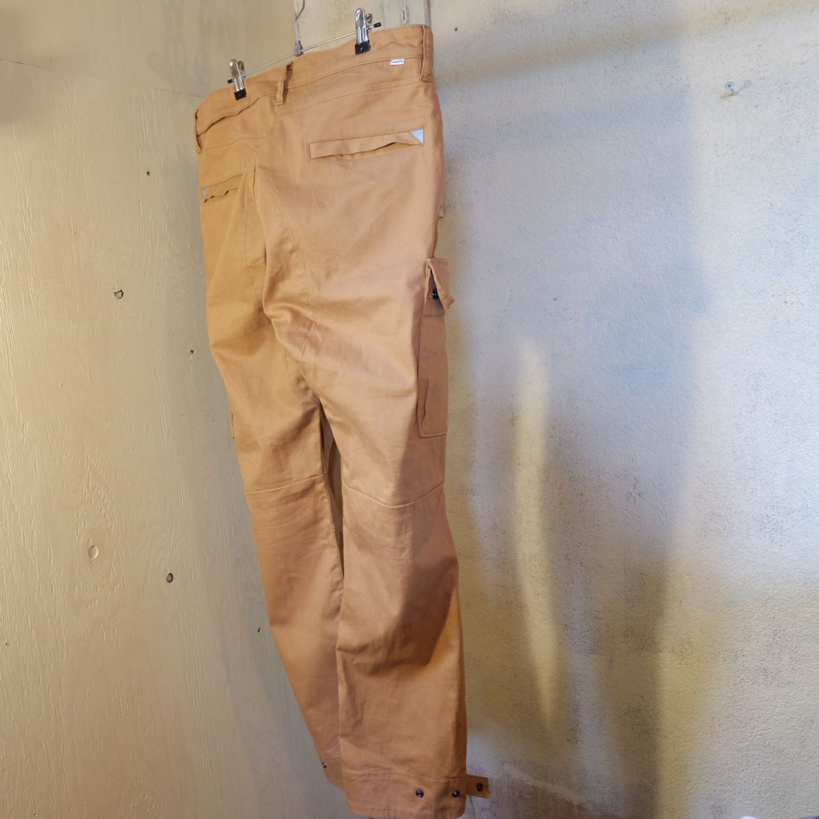 Levi's commuter hotsell cargo pants