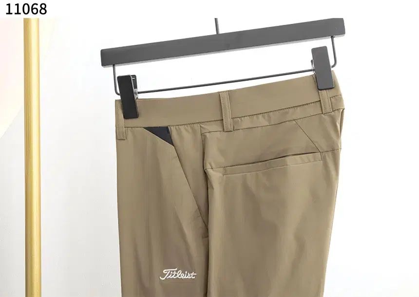 ゴルフパンツ