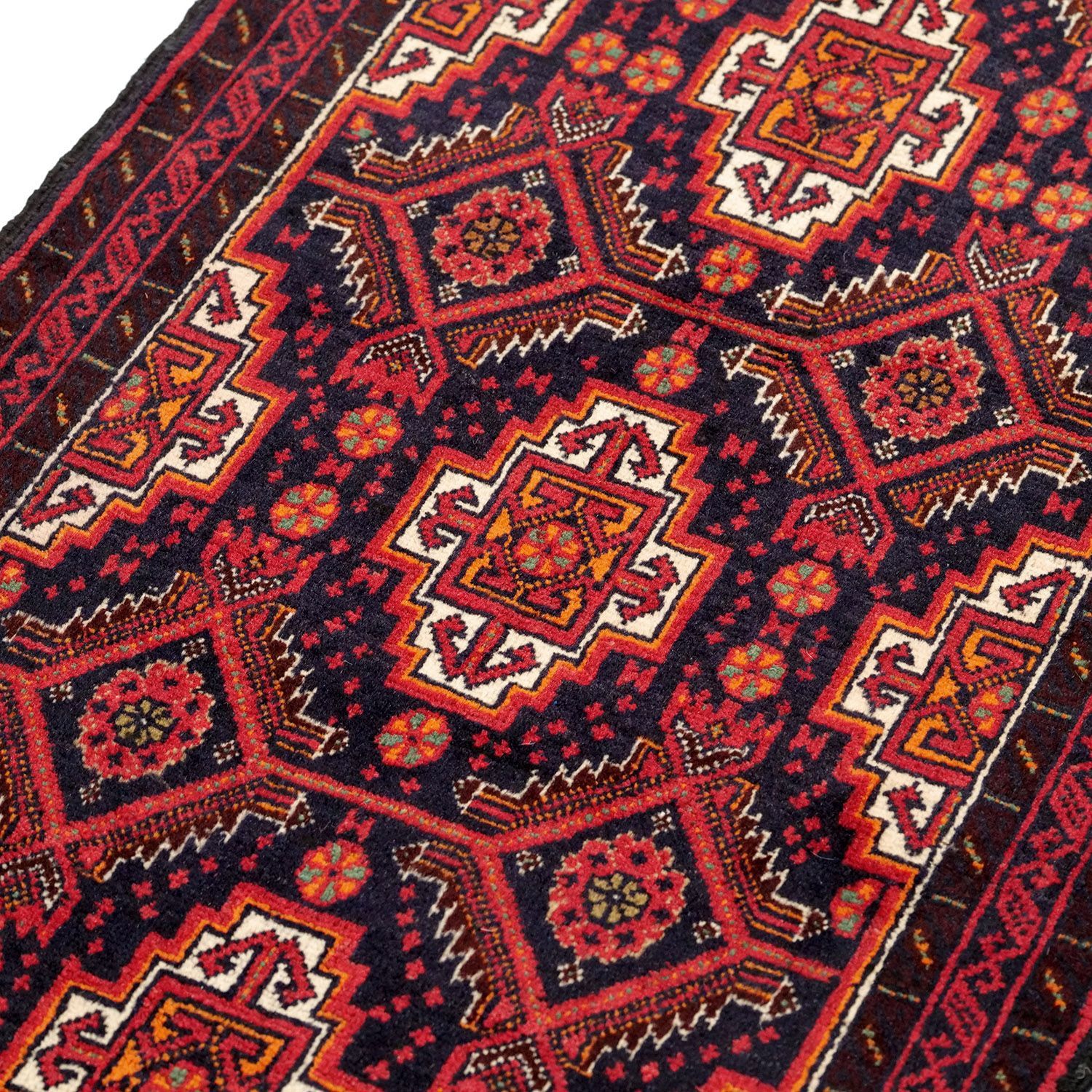 - carpet-アンティークペルシャ絨毯